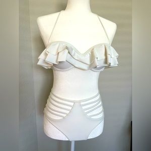 Abercrombie Off-White Bikini set Sizes 34B and SMALL
